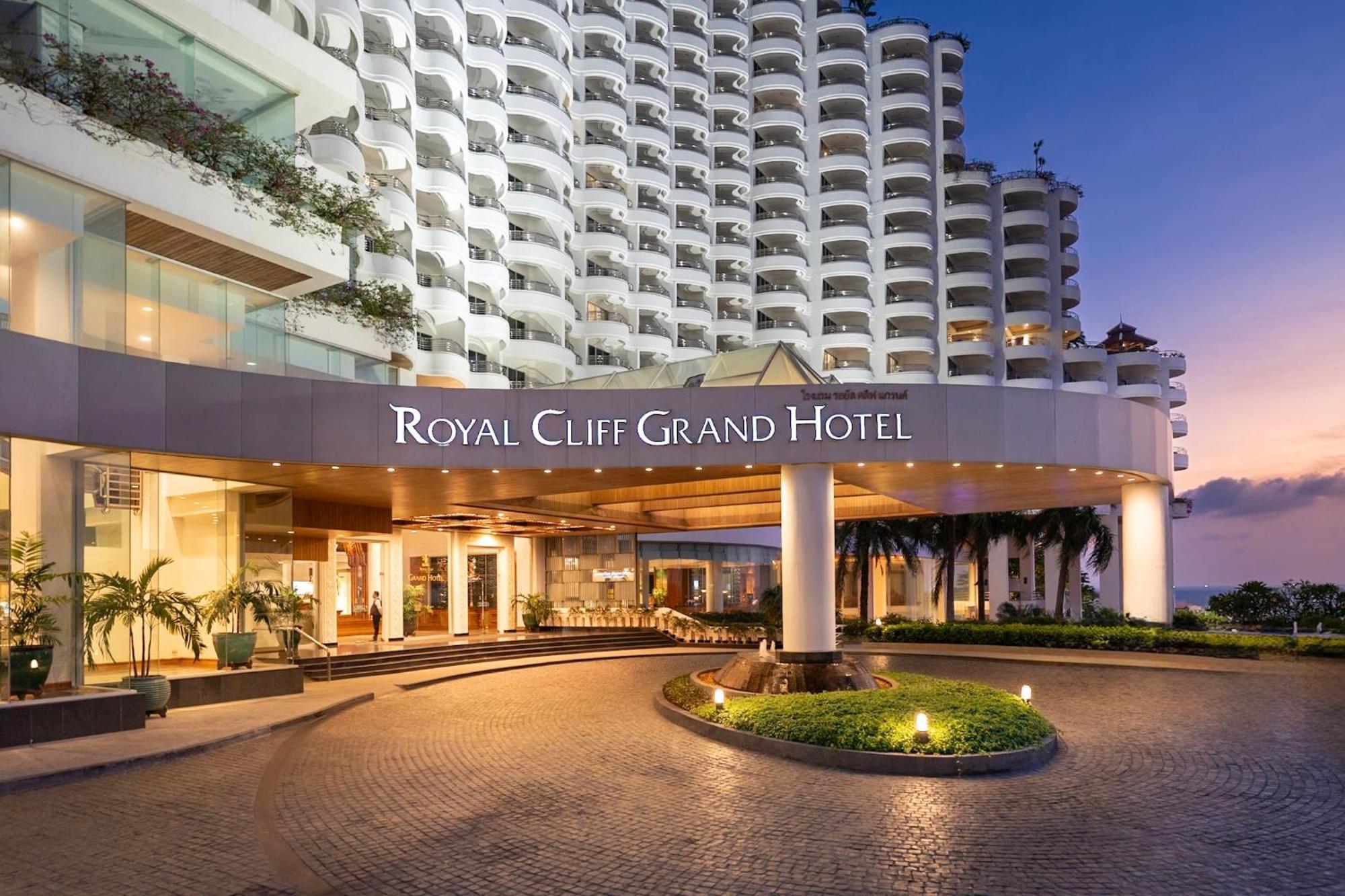 Royal Cliff Grand Hotel Pattaya Exterior photo