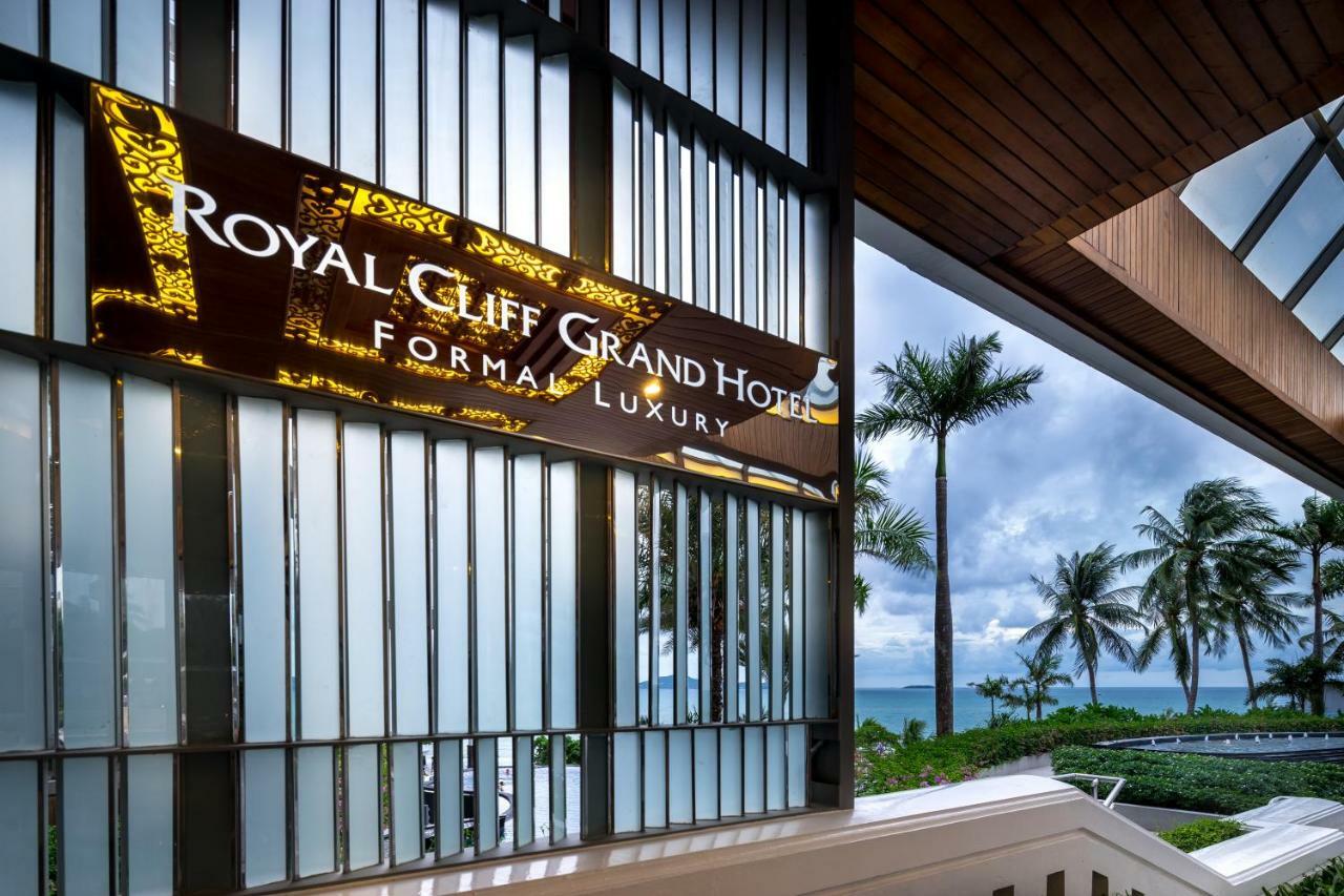 Royal Cliff Grand Hotel Pattaya Exterior photo